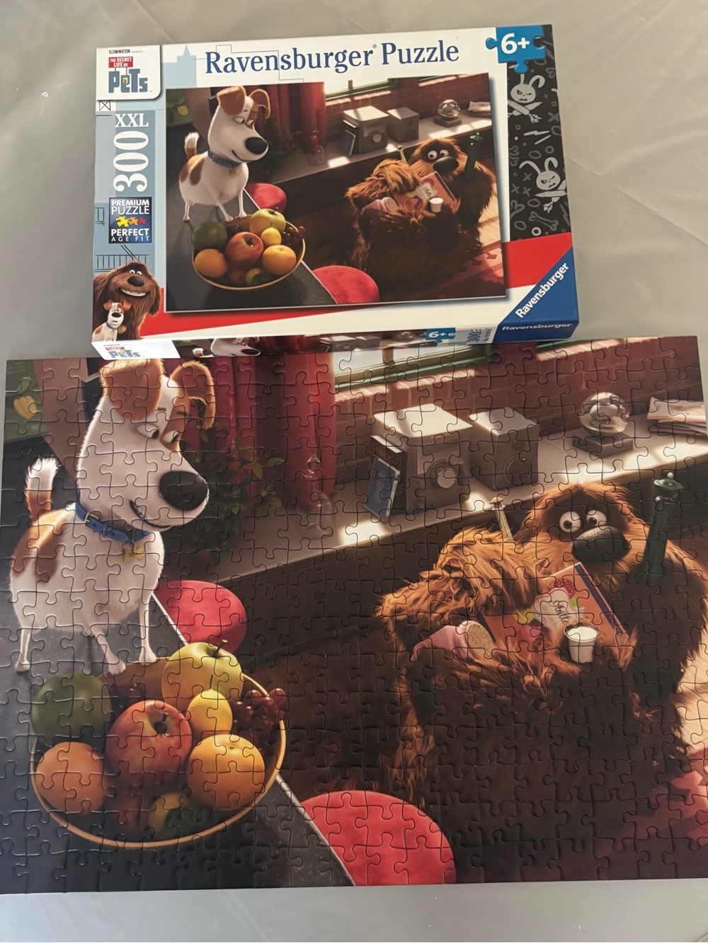 Ravensburger The Secret Life of Pets 300-Piece Dog Puzzle - Blue/Red/Brown